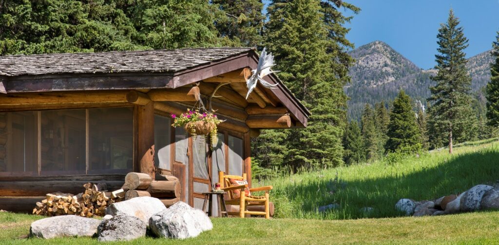 Cabin with Mountains | Ranch Vacations: A Classic Experience for a Modern World | Romeo Bravo Software 